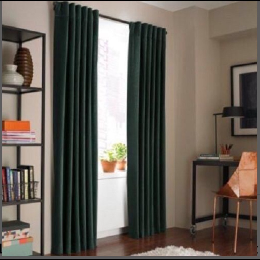 KENNETH COLE 💚Velvet Drapery